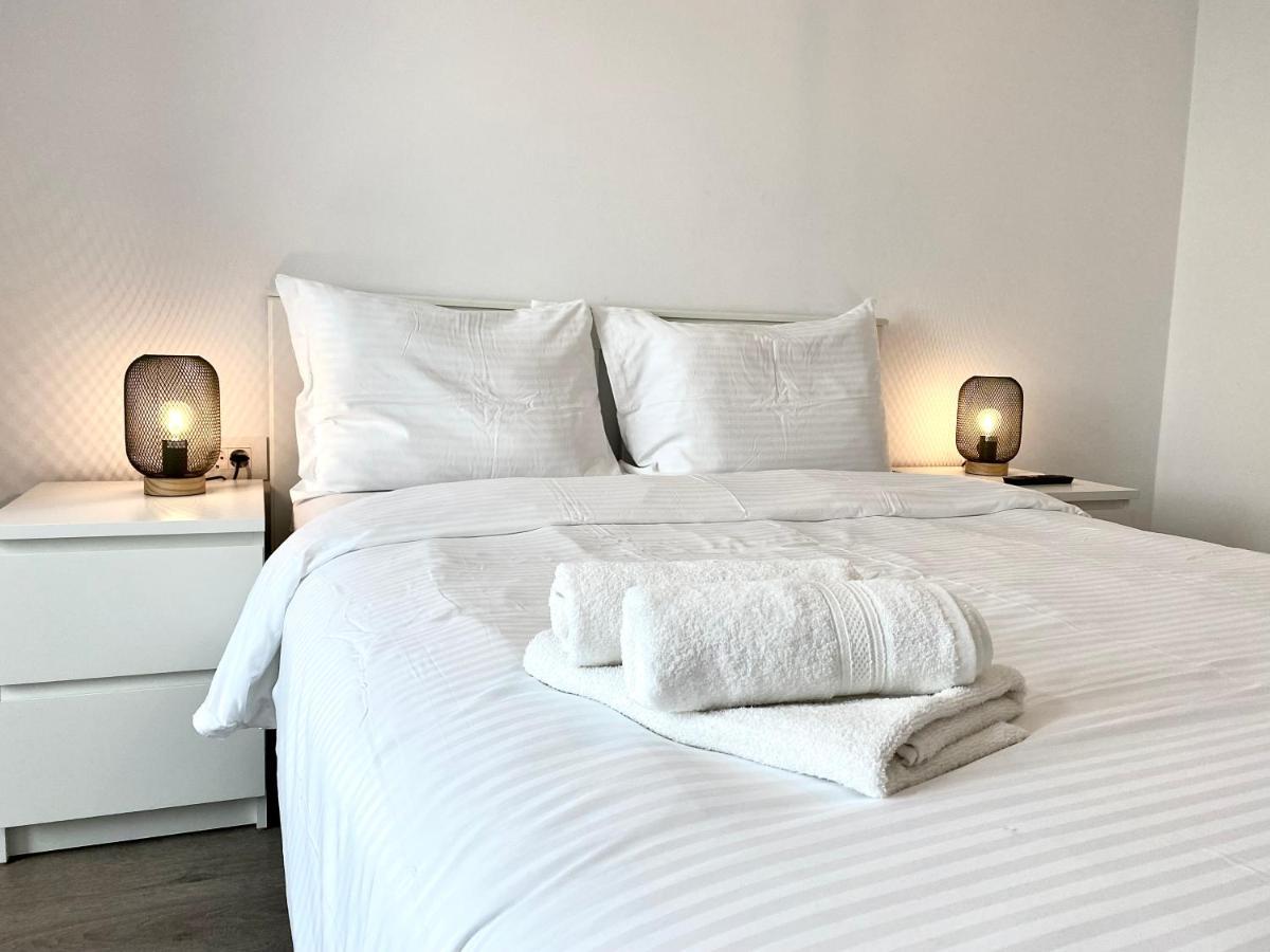 Astoria Apartment - Pet Friendly Braşov Exteriör bild