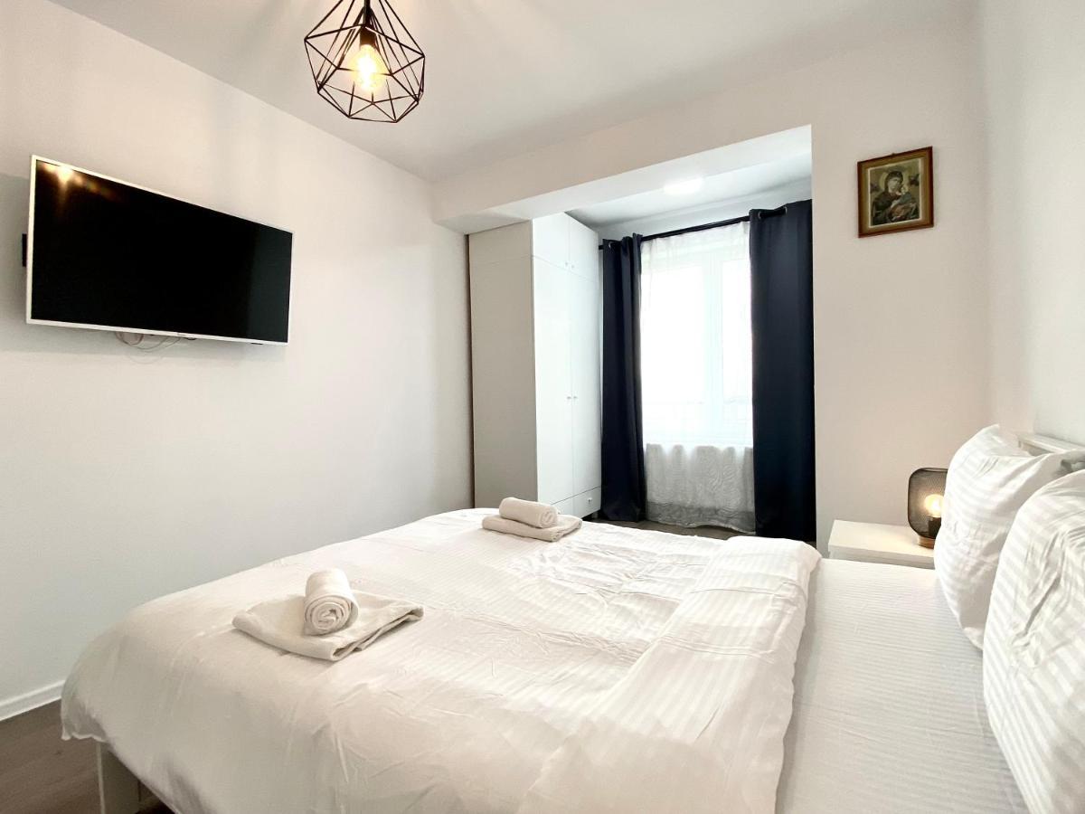 Astoria Apartment - Pet Friendly Braşov Exteriör bild